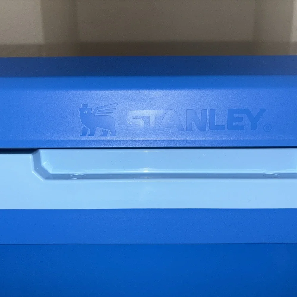 New STANLEY Easy Carry Outdoor Cooler 50 Qt 47 L with Bungee System - Genuine - Picture 6 of 16
